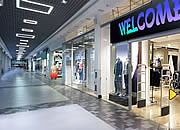 Shopping At Mall Escape