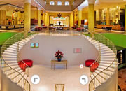 Grand Swim Resort Escape